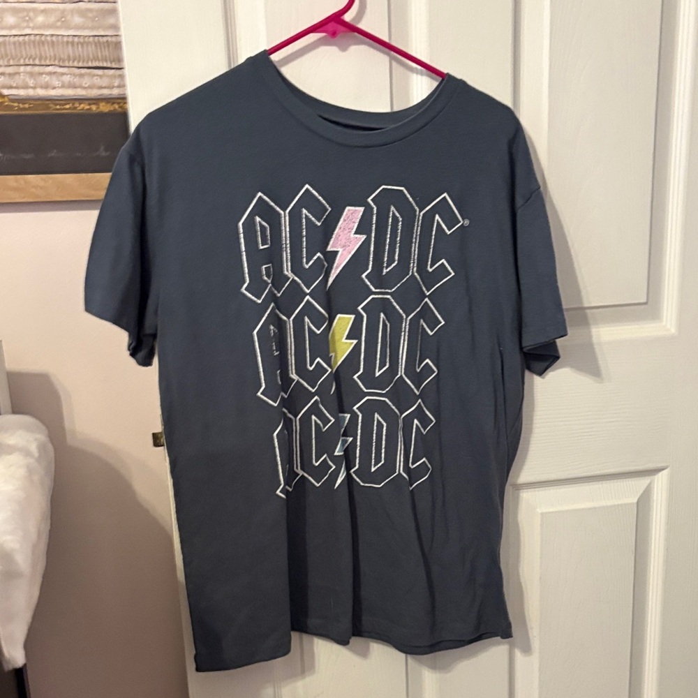 AC/DC Logo T-Shirt in Charcoal